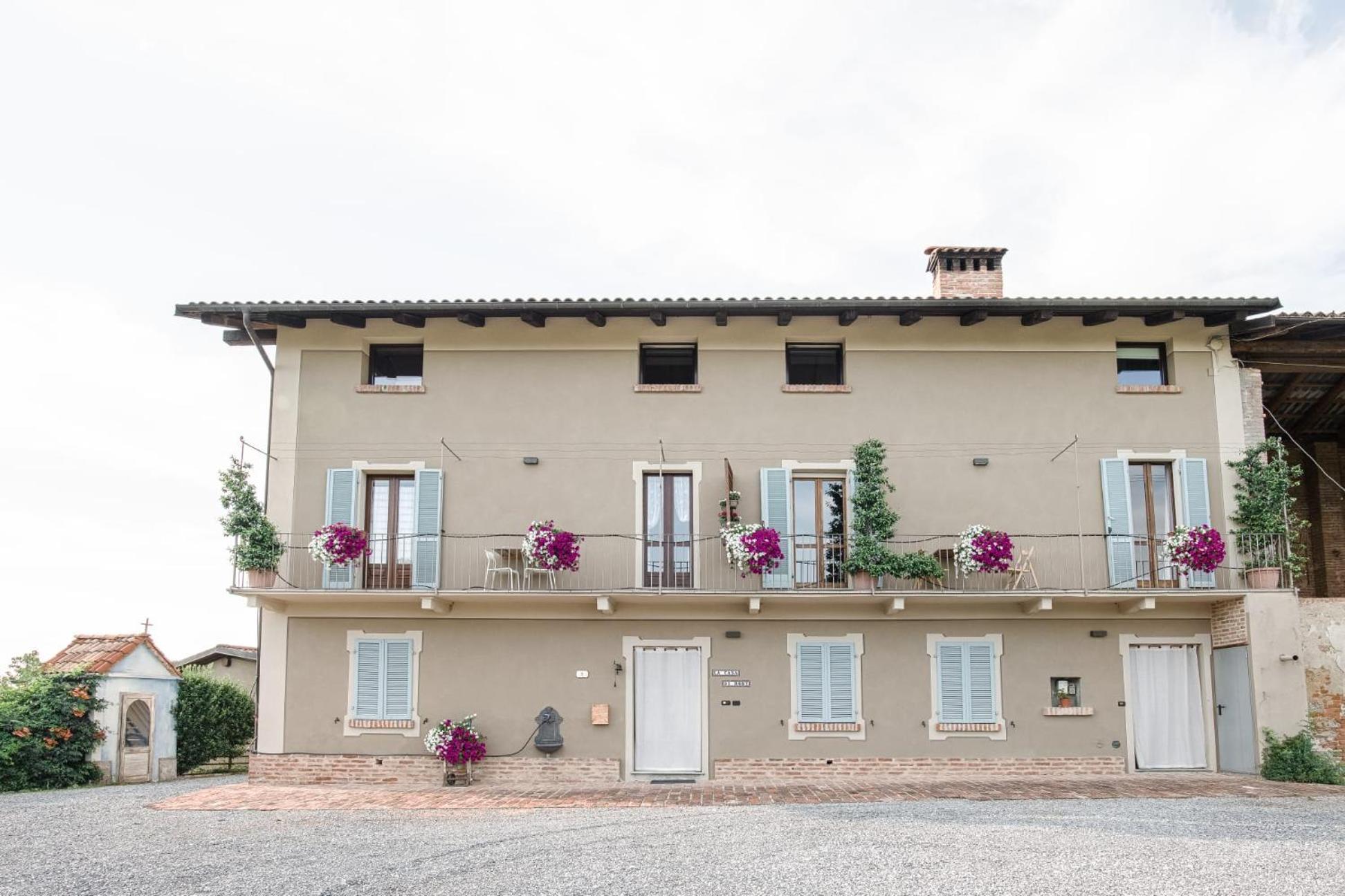 La Casa Di Roby-1 Appartamento La Morra Con Piscina Exteriör bild