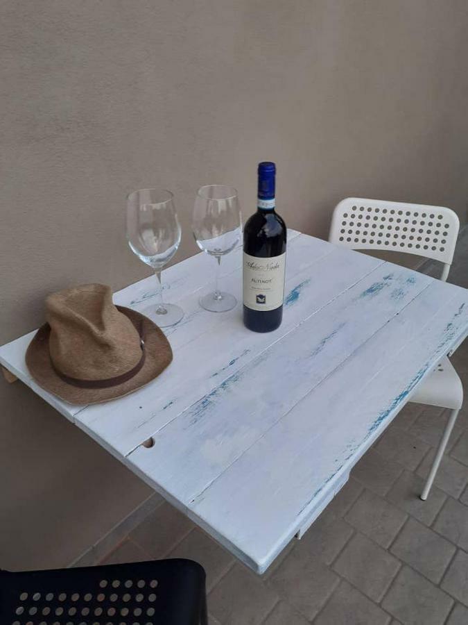La Casa Di Roby-1 Appartamento La Morra Con Piscina Exteriör bild